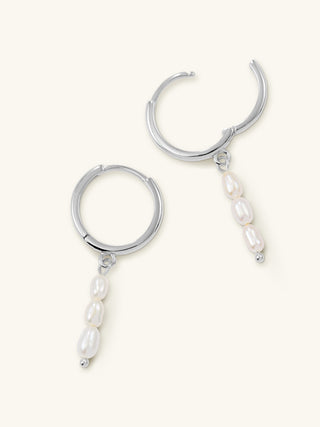 PEARL BAR DANGLE HOOPS
