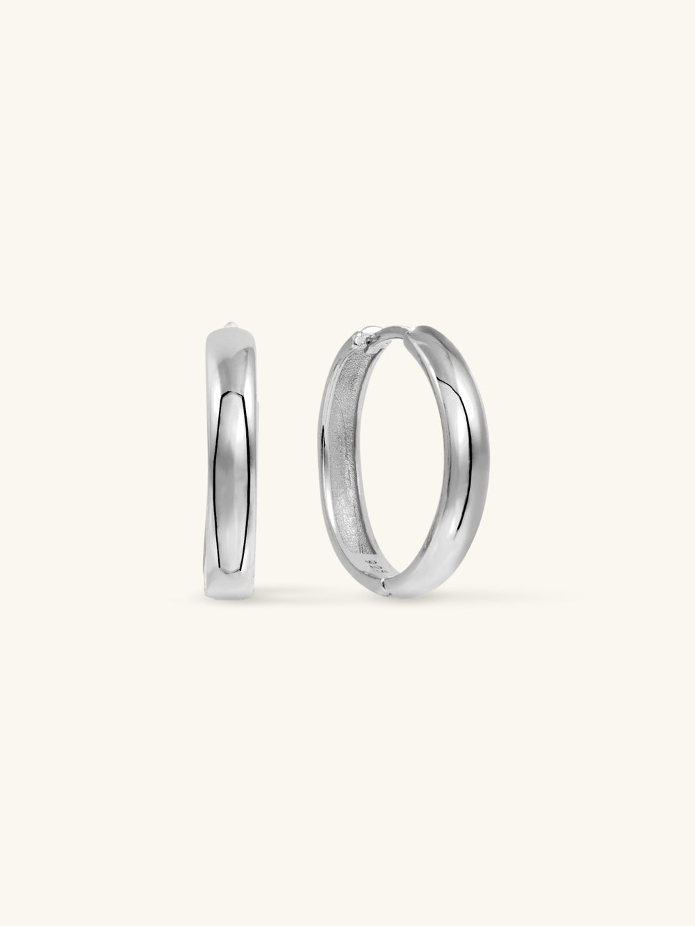 LAILA MEDIUM HOOPS