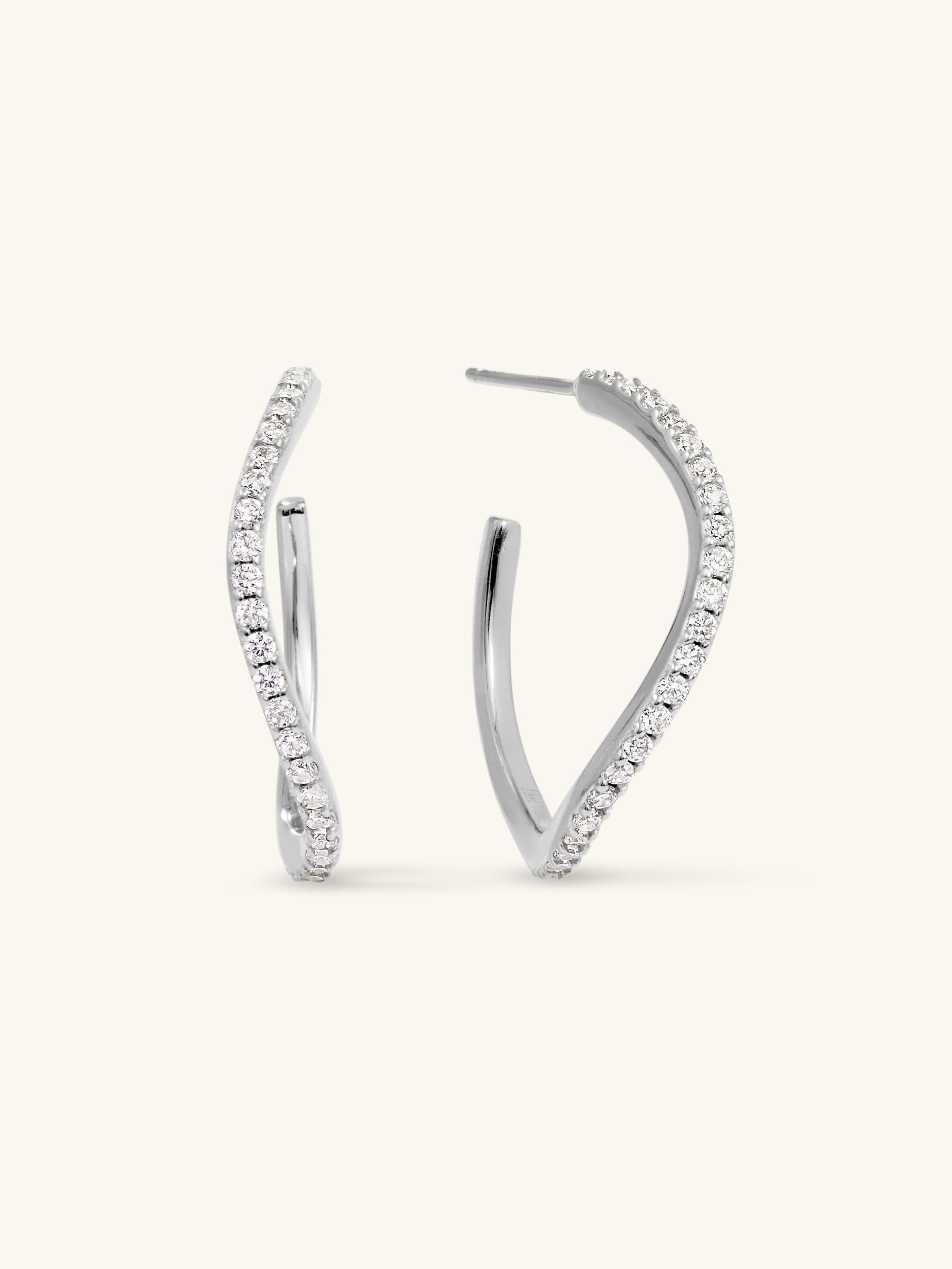 PAVÉ WAVE HOOP SET