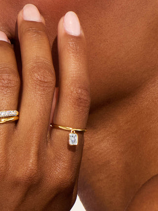 BAGUETTE CHARM RING
