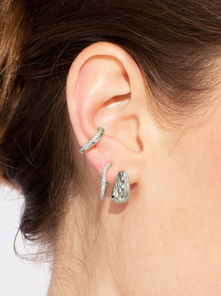 ELEVATED WAVE EAR CUFF
