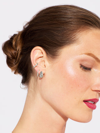 ELEVATED WAVE EAR CUFF
