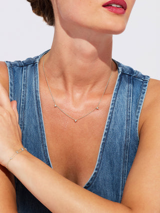 FLOATING STARS NECKLACE
