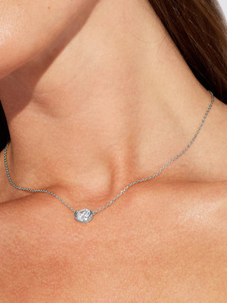 OVAL SOLITAIRE NECKLACE
