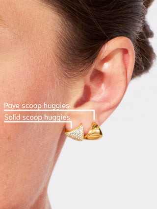 PAVÉ SCOOP HUGGIES
