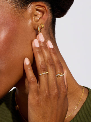 PAVÉ SLIM SIGNET RING
