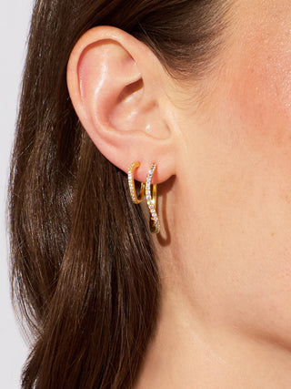 PAVÉ WAVE LARGE HOOPS
