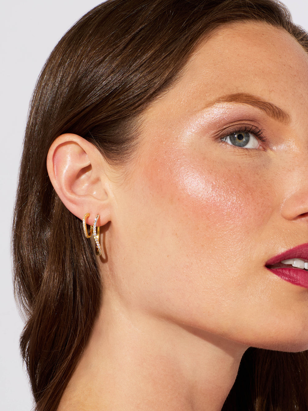 PAVÉ WAVE SMALL HOOPS