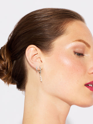 PEARL BAR DANGLE HOOPS
