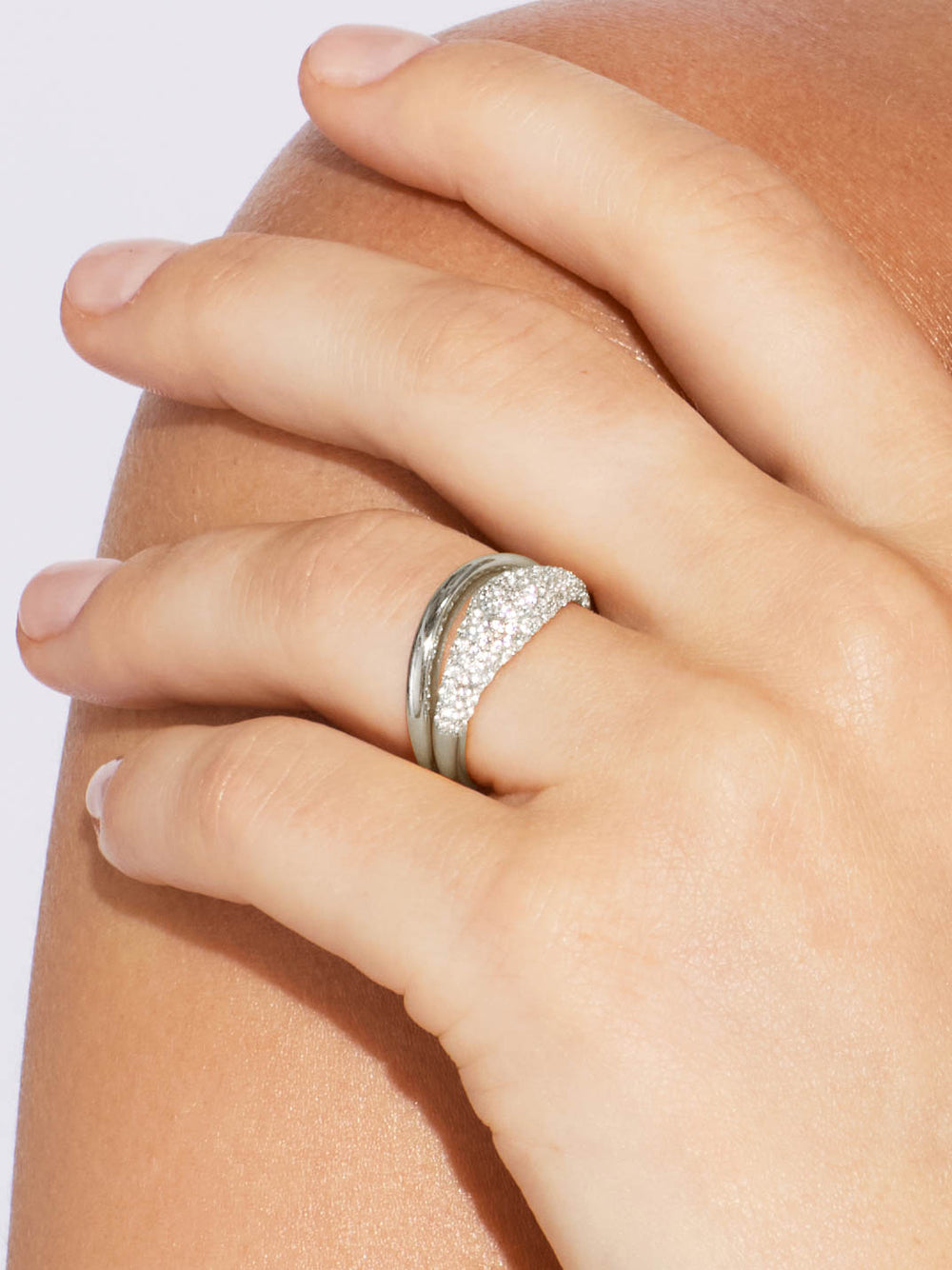 SOLID WAVE RING