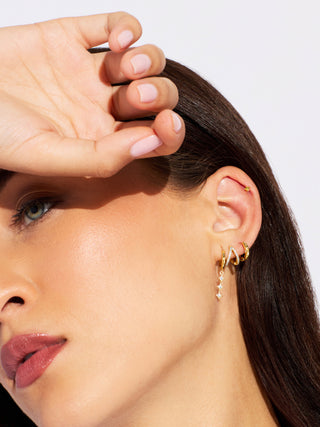 STAR BAR DANGLE DROP HUGGIES
